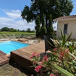 L'echappee Medocaine - Jacuzzi Ou Piscine Au Coeur Du Medoc Holiday home