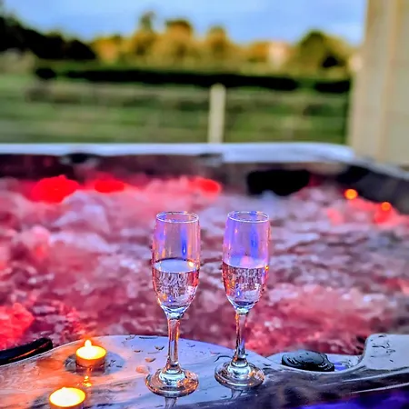 L'echappee Medocaine - Jacuzzi Ou Piscine Au Coeur Du Medoc Vakantiehuis